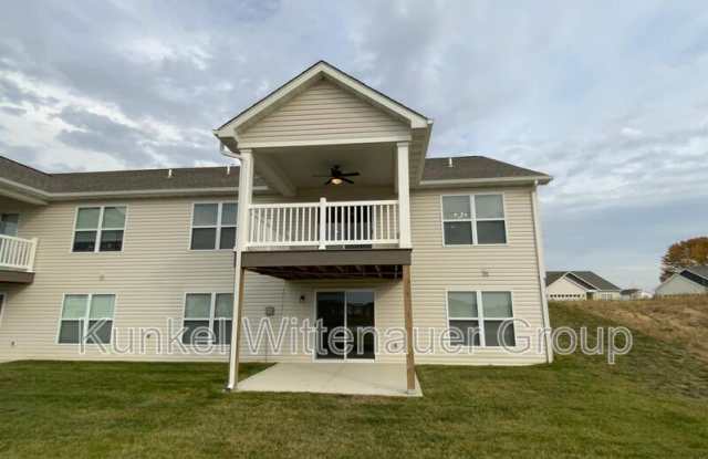 812 Applewood Creek Drive