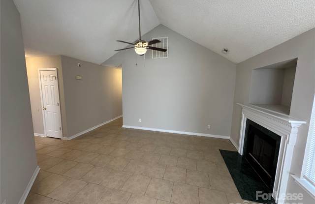 1424 Bells Knox Road