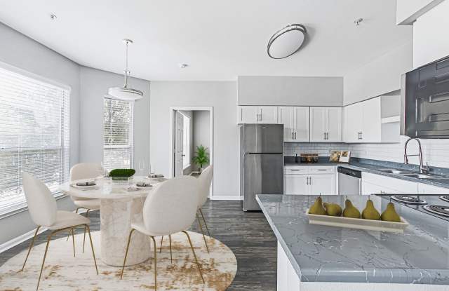 The Estates at Hollister