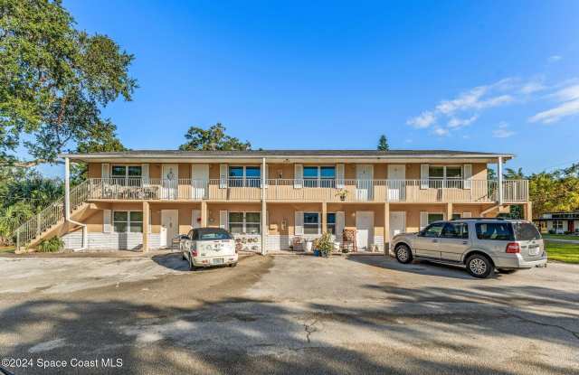 Photo of 89 Northwest Irwin Avenue - 1