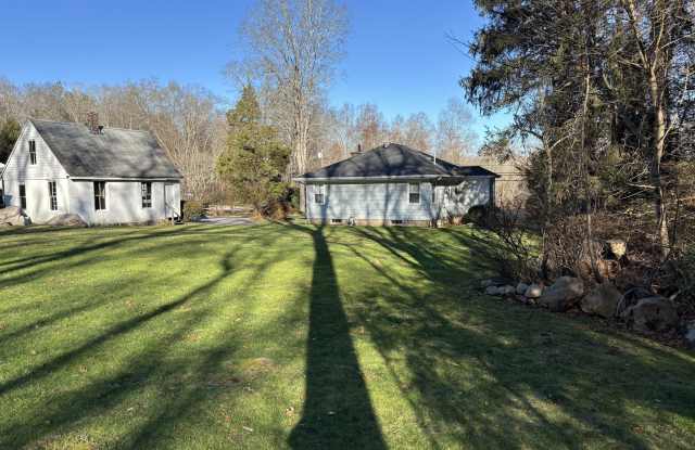 897 Colonel Ledyard Highway