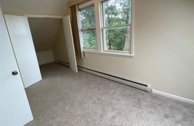 49 Croton Point Avenue unit: C