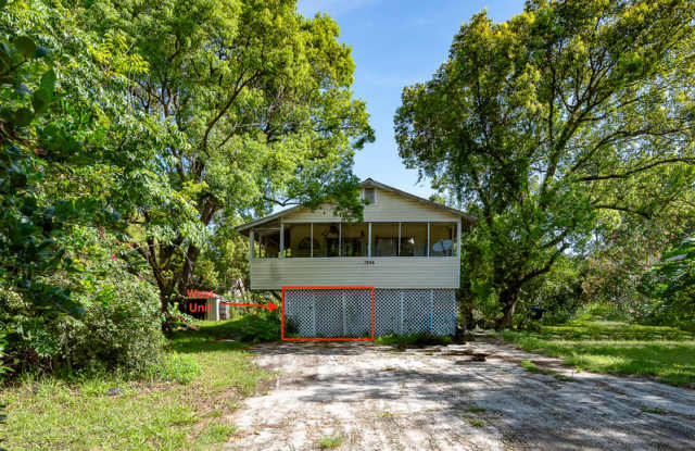 1094 North Lakewood Avenue