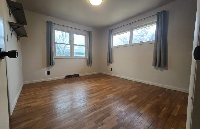 649 East 13th Street