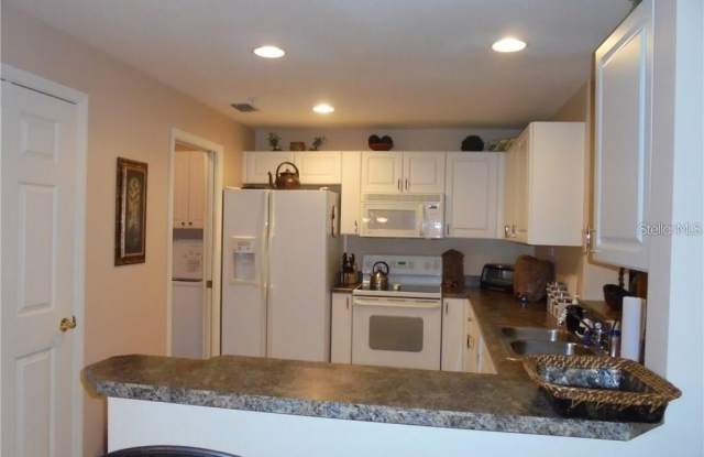 255 W END DRIVE 3306