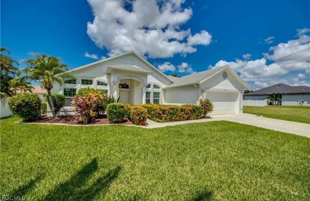 Photo of 4406 SW 25th Avenue