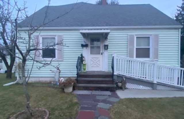 540 Pleasant St 2 - 540 Pleasant Street, Norwood, MA 02062