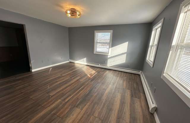 124 Greenview Drive unit: 1