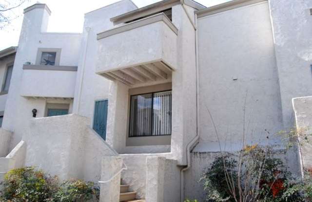 Photo of Woodlands in La Jolla 2 bedroom 1 bath townhome newly updated