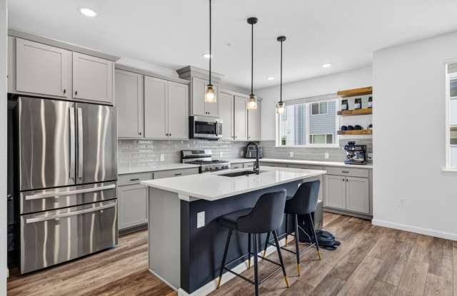 Spacious 4BR Townhome in Colorado Springs