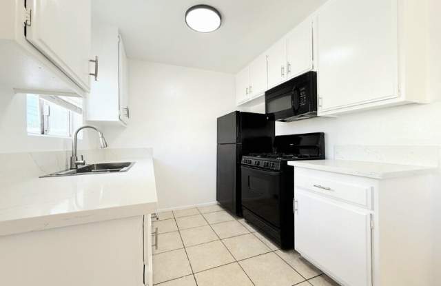 1343 West 36th Street