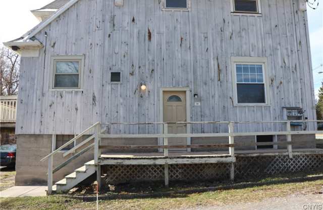 Photo of 143 W Genesee Street unit: 143