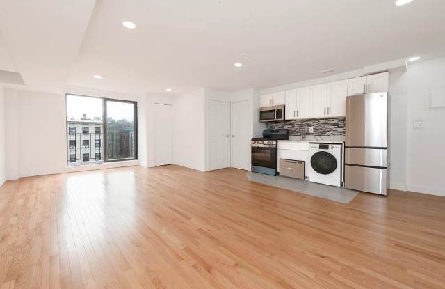 Photo of 108 Ludlow St Ste 5A