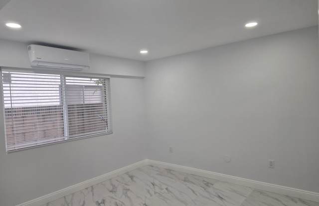 Cozy Unit in Westminster for Lease