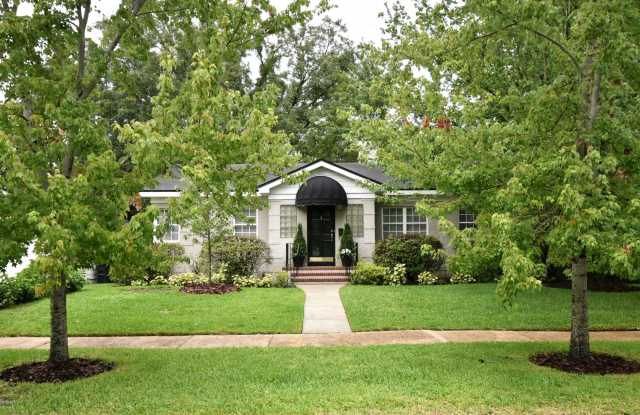 Photo of 4253 ROMA Boulevard