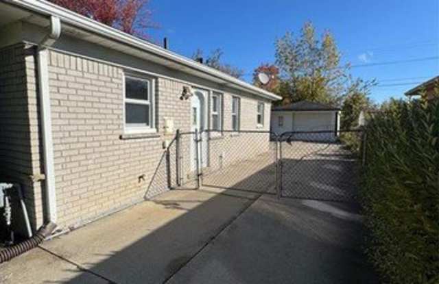 28110 MARSHALL Street