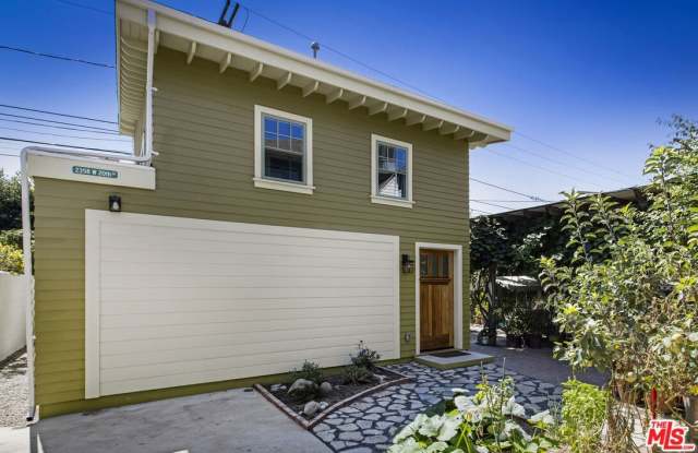 Photo of 2358 W 20TH St