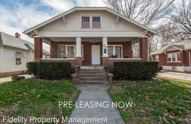 946 E Delmar - 946 East Delmar Street, Springfield, MO 65807