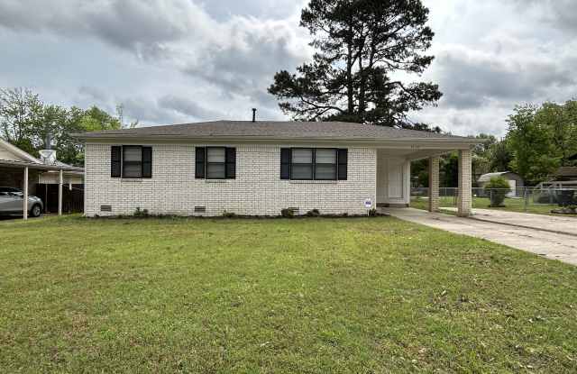 1116 Southeastern Ave - 1116 Southeastern Avenue, Jacksonville, AR 72076