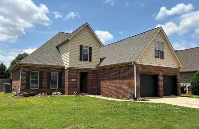 134 Hardiman Place Lane