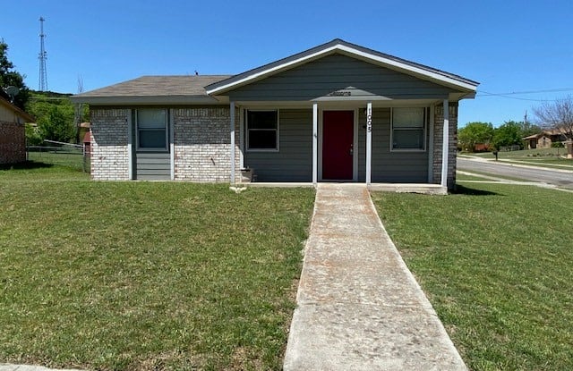 1005 Dryden Ave - 1005 Dryden Avenue, Copperas Cove, TX 76522