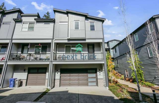 3 Beds 2.5 Bath Luxury Townhome Available for Rent! - 1325 Seattle Hill Road, Mill Creek East, WA 98012