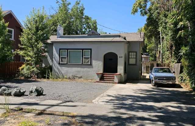 Photo of 316 Hazel Street