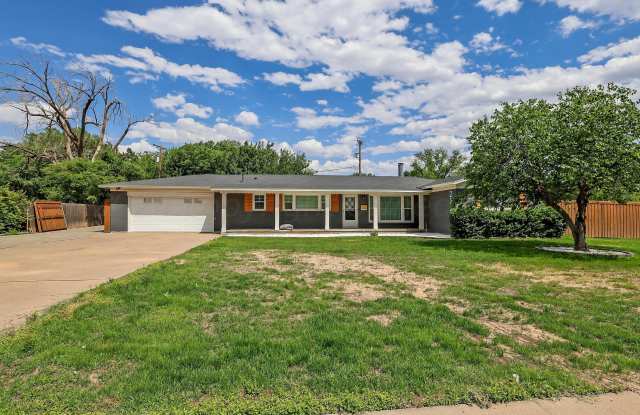 2221 Crockett Street