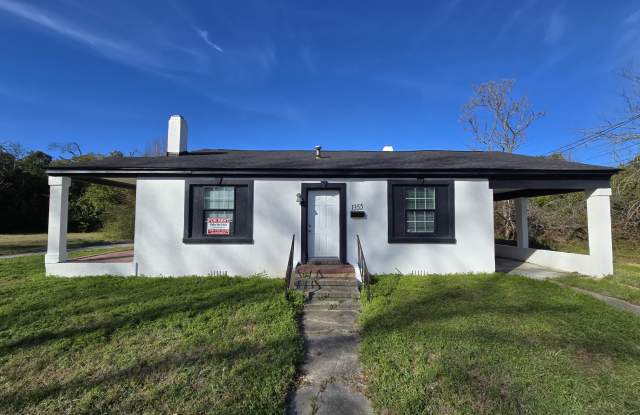 Photo of 1355 Dewitt Street