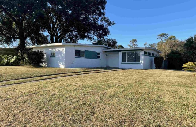 8 Eaton Dr - 8 Eaton Road, West Pensacola, FL 32506