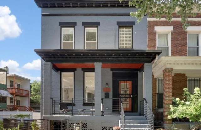 39 V St Ne