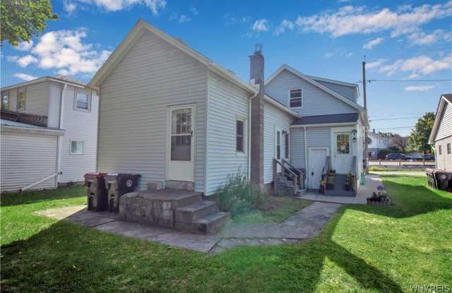 63 Saint John Street unit: Rear