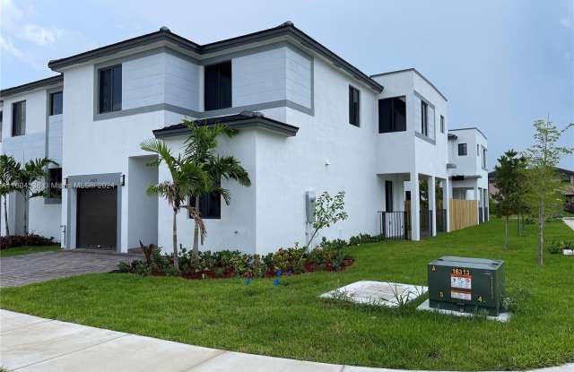 13624 Sw 158th Ave,
