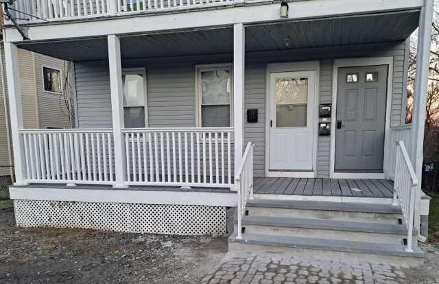 Photo of 294 Bellevue Street