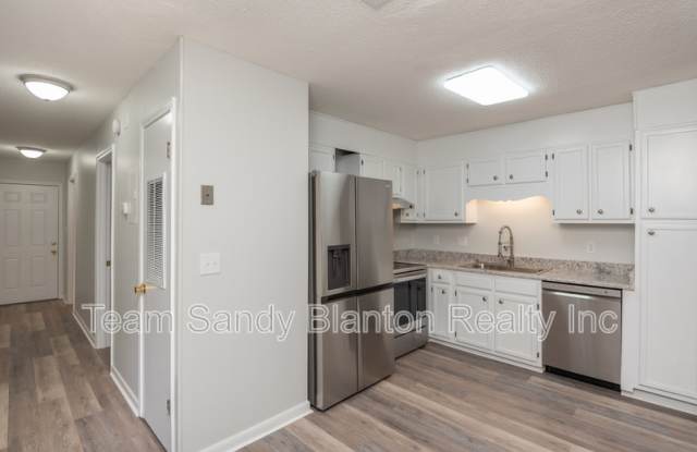 Photo of 7224 Lago Vista Court