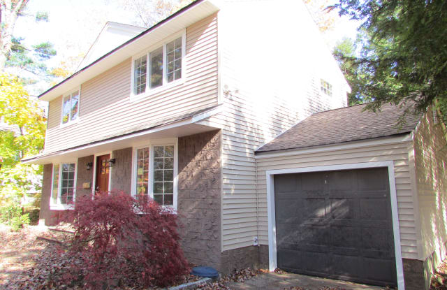 8 Vincent Street - 8 Vincent Street, Hillsdale, NJ 07642