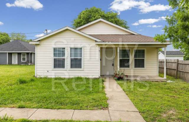 1412 Hemphill - Greenville