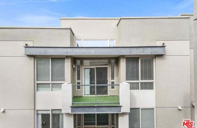 13044 Pacific Promenade