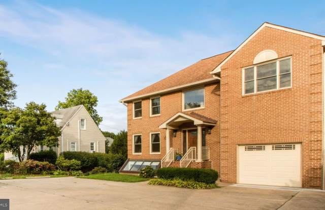 8933 COLESVILLE Road