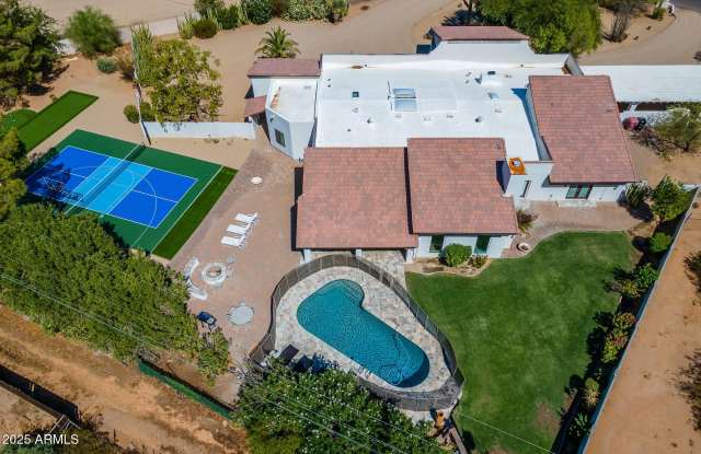 11212 N Sundown Drive