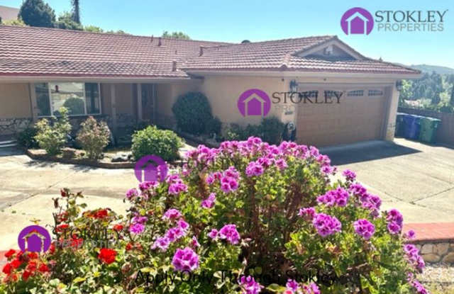 822 Reef Point Drive