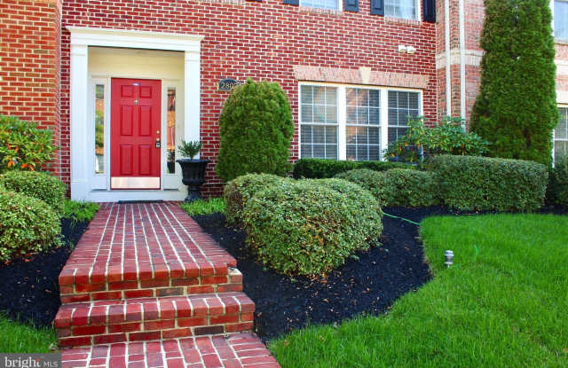 2802 MOORES PLAINS Boulevard