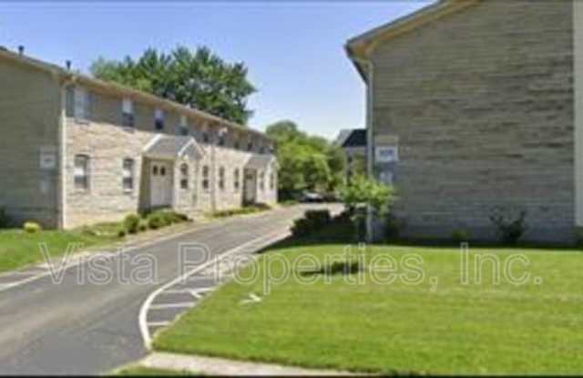 4912 Saddlebrook Lane