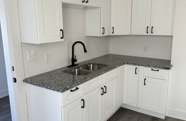 Photo of 609 SW Topeka Boulevard - 1