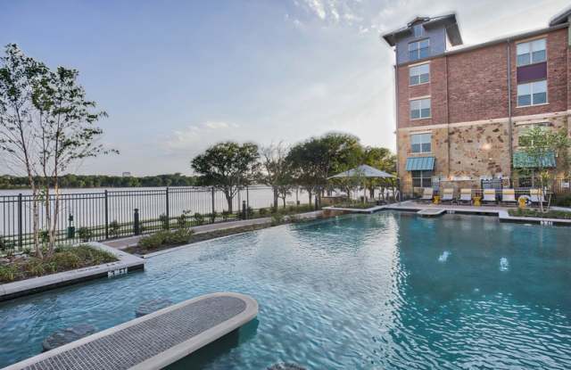 Photo of Lakeside Lofts