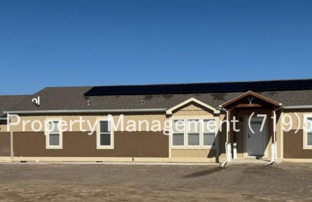 Upscale, Modern 4 Bedroom/2 Bathroom/2 Car Garage Home, PW $2400/$2400 - 1051 East Platteville Boulevard, Pueblo West, CO 81007