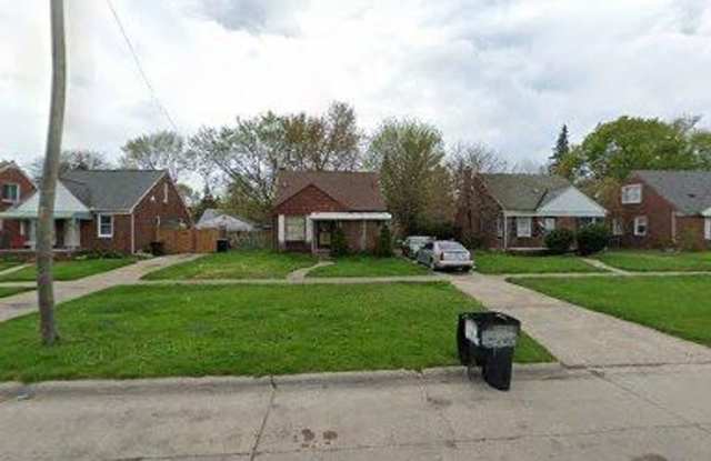 $1,100 - Bungalow - 19367 Barlow Street, Detroit, MI 48205