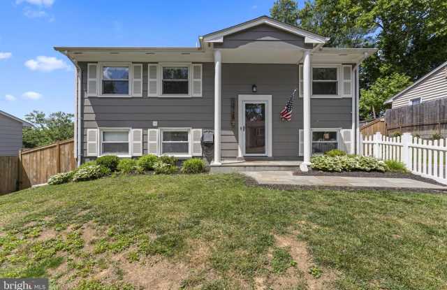 Photo of 13728 GRAN DEUR Drive