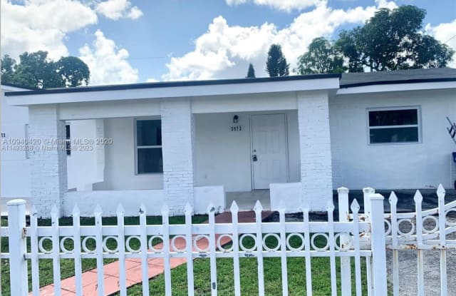 3972 NW 170 - 3972 Northwest 170th Street, Miami Gardens, FL 33055