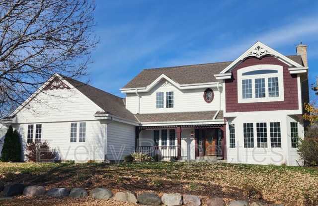 2716 Lavine Ln